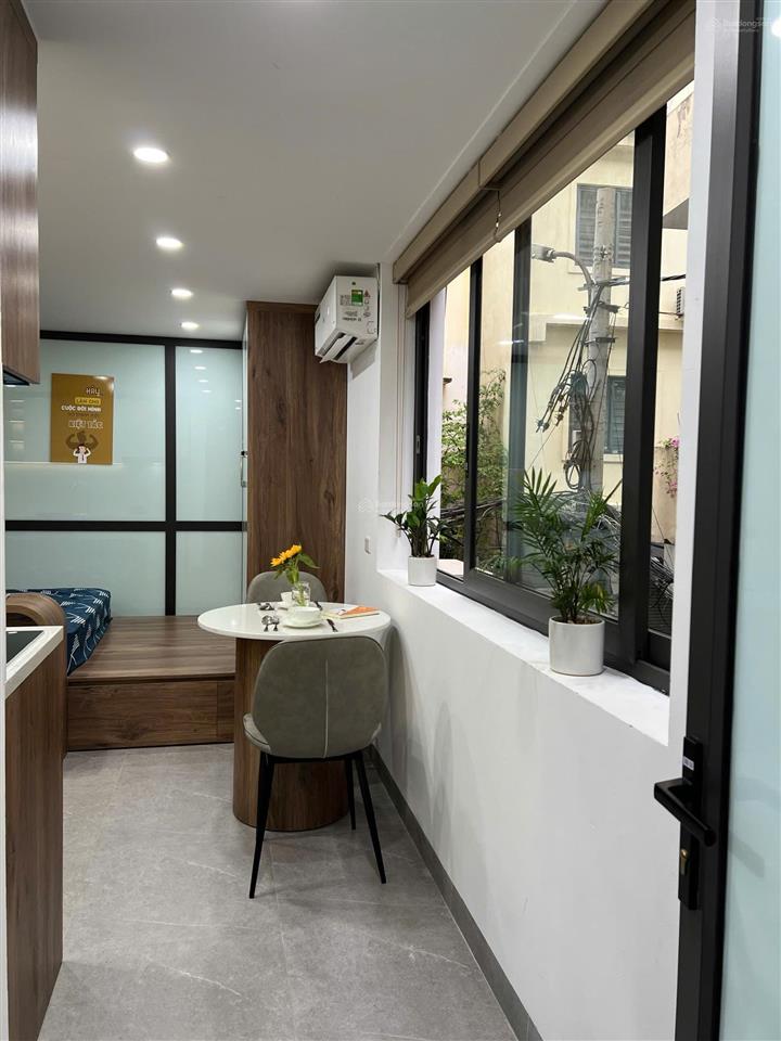 Cho thuê 1 phòng cao cấp cực đẹp  ngõ 40 tạ quang bửu  khu bách khoa