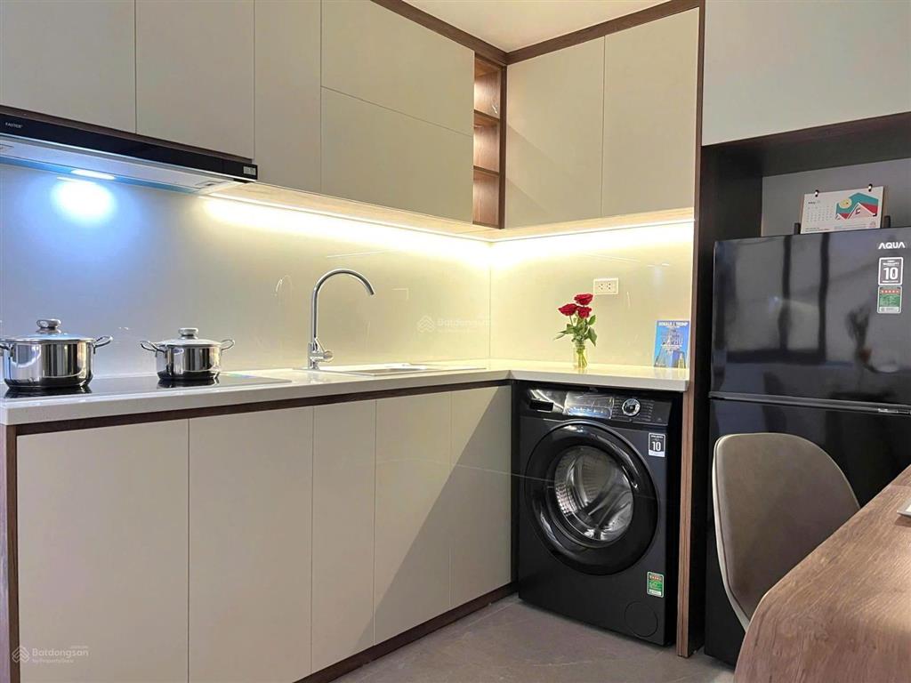 Cho thuê 1 phòng cao cấp cực đẹp  ngõ 40 tạ quang bửu  khu bách khoa