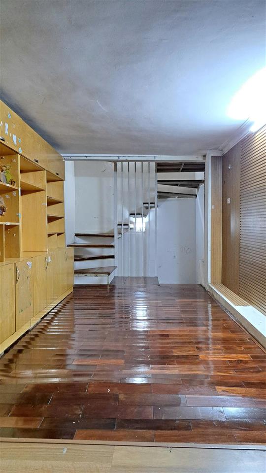 Cho thuê nhà riêng 30m2 x 4 tầng ngõ 37 lê thanh nghị  khu bách khoa