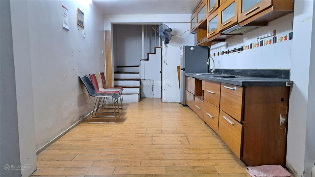 Cho thuê nhà riêng 30m2 x 4 tầng ngõ 37 lê thanh nghị  khu bách khoa