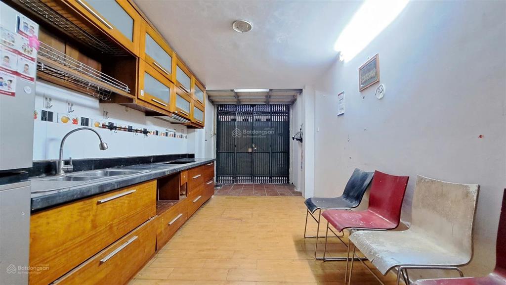 Cho thuê nhà riêng 30m2 x 4 tầng ngõ 37 lê thanh nghị  khu bách khoa