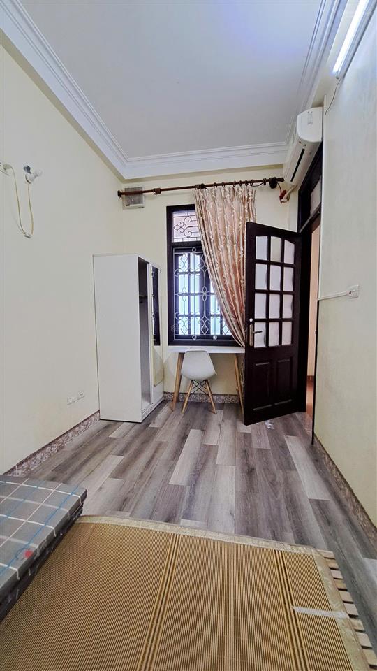 Cho thuê nhà 5 tầng phố lạc trung  30m2 x 5 tầng  5 ngủ  giá 16.5 triệu/tháng