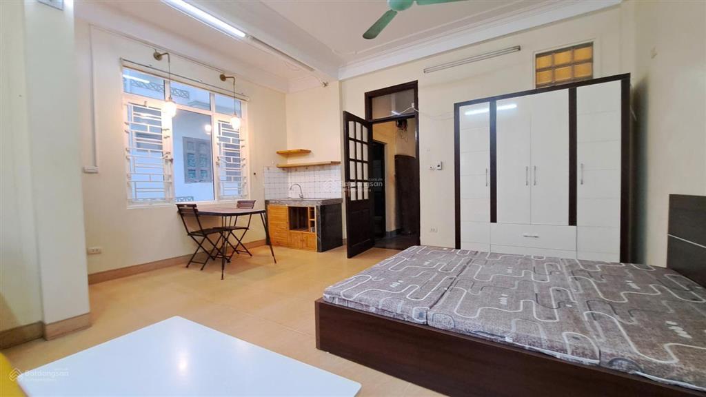 Cho thuê nhà 5 tầng phố lạc trung  30m2 x 5 tầng  5 ngủ  giá 16.5 triệu/tháng