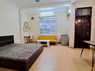 Cho thuê nhà 5 tầng phố lạc trung  30m2 x 5 tầng  5 ngủ  giá 16.5 triệu/tháng