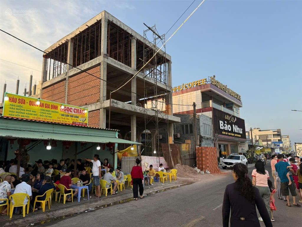 Cho thuê mặt bằng 600m2 mặt tiền biển bờ kè phước hải, bà rịa vũng tàu