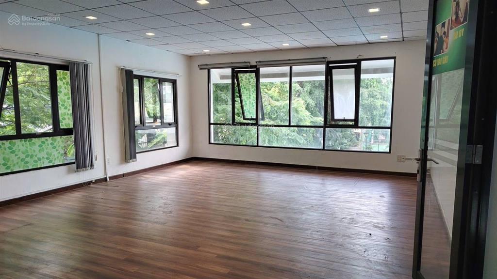 Cho thuê văn phòng đường trần trọng cung, quận 7, giá 15tr/tháng, dt 50m²