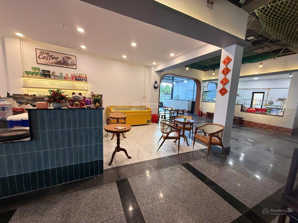 Gấp cần cho thuê mb bờ kè phước hải. 1 sàn 600m2. cho thuê nửa sàn giá rẻ