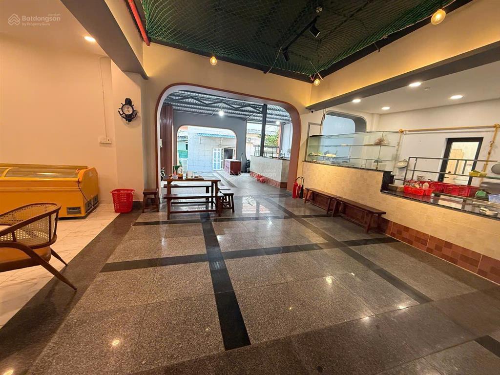 Gấp cần cho thuê mb bờ kè phước hải. 1 sàn 600m2. cho thuê nửa sàn giá rẻ