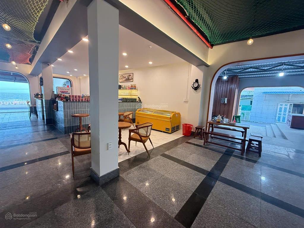 Gấp cần cho thuê mb bờ kè phước hải. 1 sàn 600m2. cho thuê nửa sàn giá rẻ