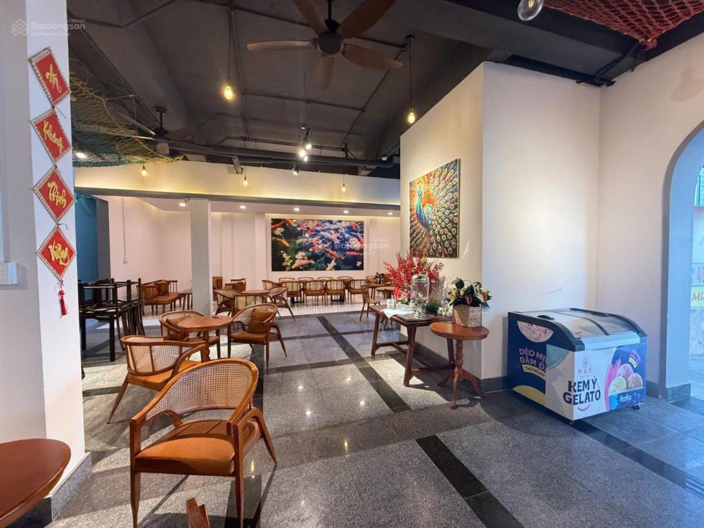 Gấp cần cho thuê mb bờ kè phước hải. 1 sàn 600m2. cho thuê nửa sàn giá rẻ
