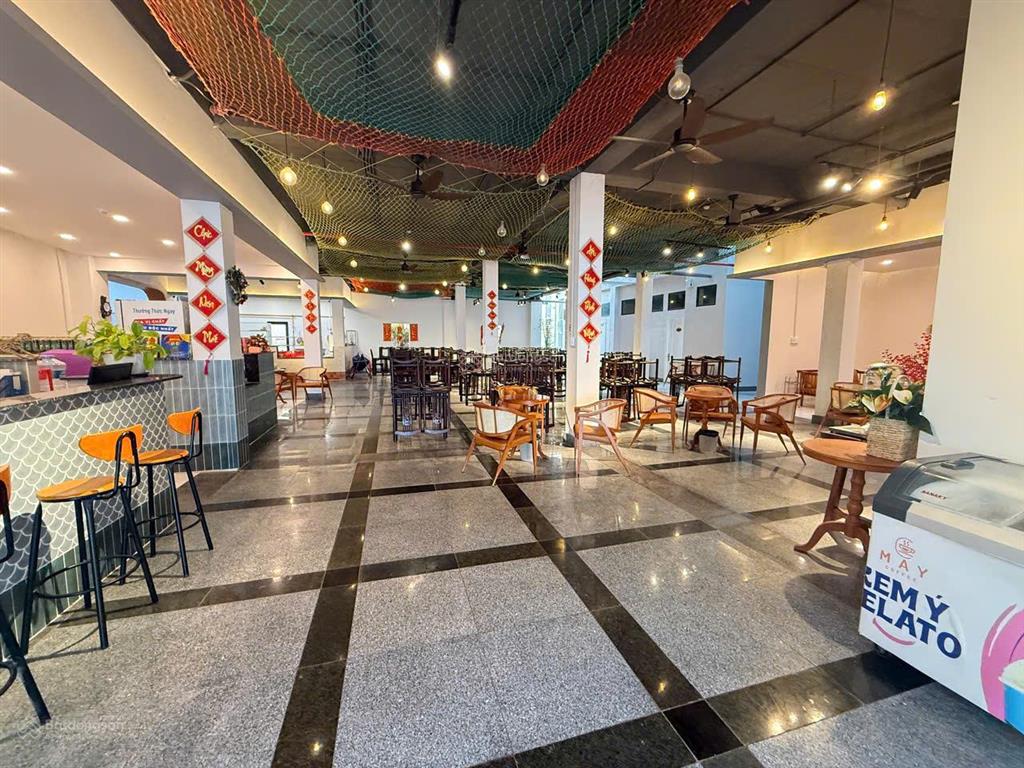 Gấp cần cho thuê mb bờ kè phước hải. 1 sàn 600m2. cho thuê nửa sàn giá rẻ