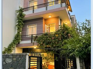 Biệt thự phố 3 tầng 7,5x18,5m huỳnh tấn phát quận 7 gần khu nam long, phú mỹ hưng
