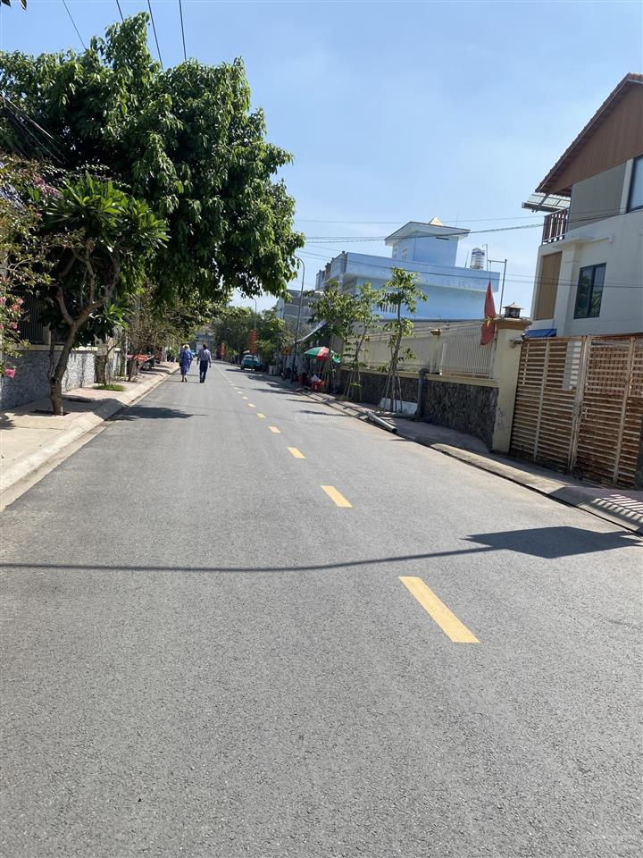 Bán lô đất 156,9m(6x25,5) mặt tiền đường kinh doanh , gần khu nghỉ dưỡng an lâm