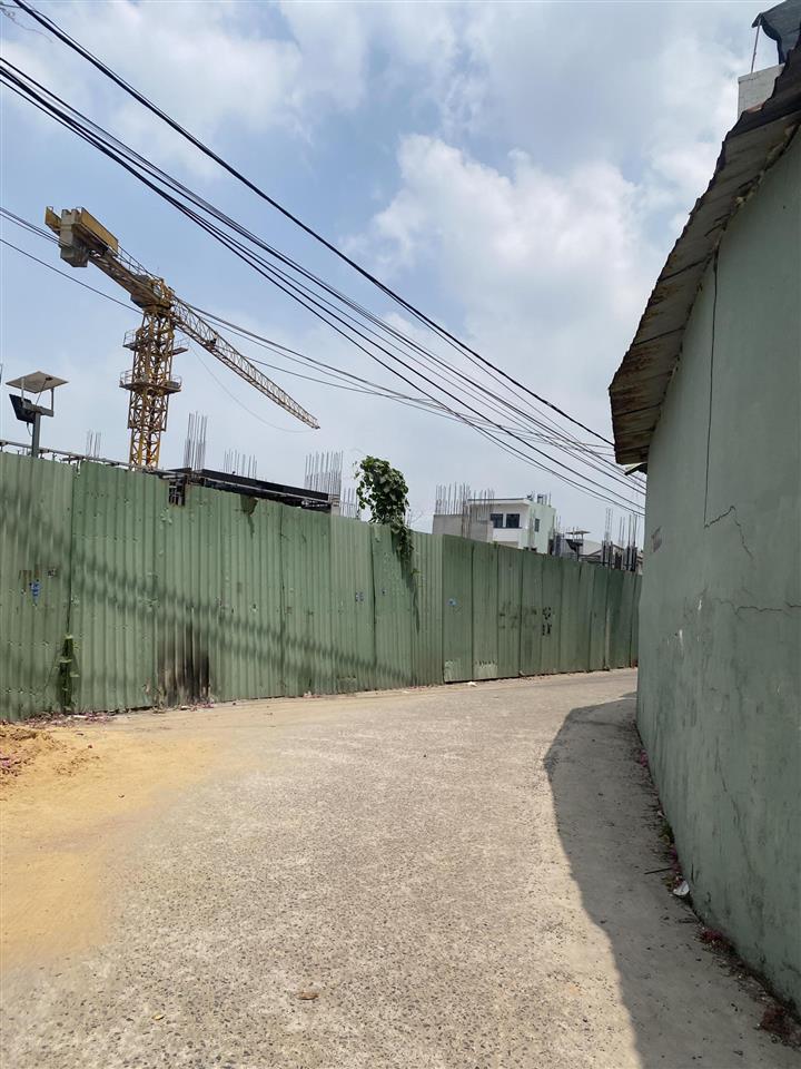 Bán 722m2 (16x45)m giáp 2 chung cư đang xây, cách ql13 200m