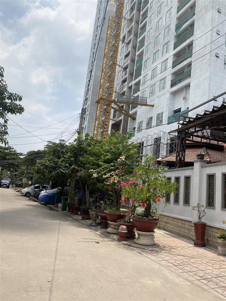 Bán 722m2 (16x45)m giáp 2 chung cư đang xây, cách ql13 200m