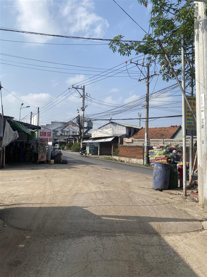 Bán lô đất ngay chợ, đường xe tải 777m² (10x77m) xây kho, căn hộ dịch vụ