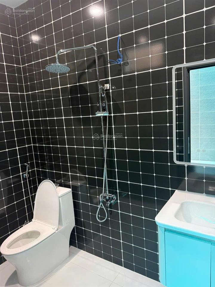 Bán nhà 103m2 (4,5x23) có sân vườn rất đẹp, full nội thất, gần sông mát mẻ giá tốt khu vực