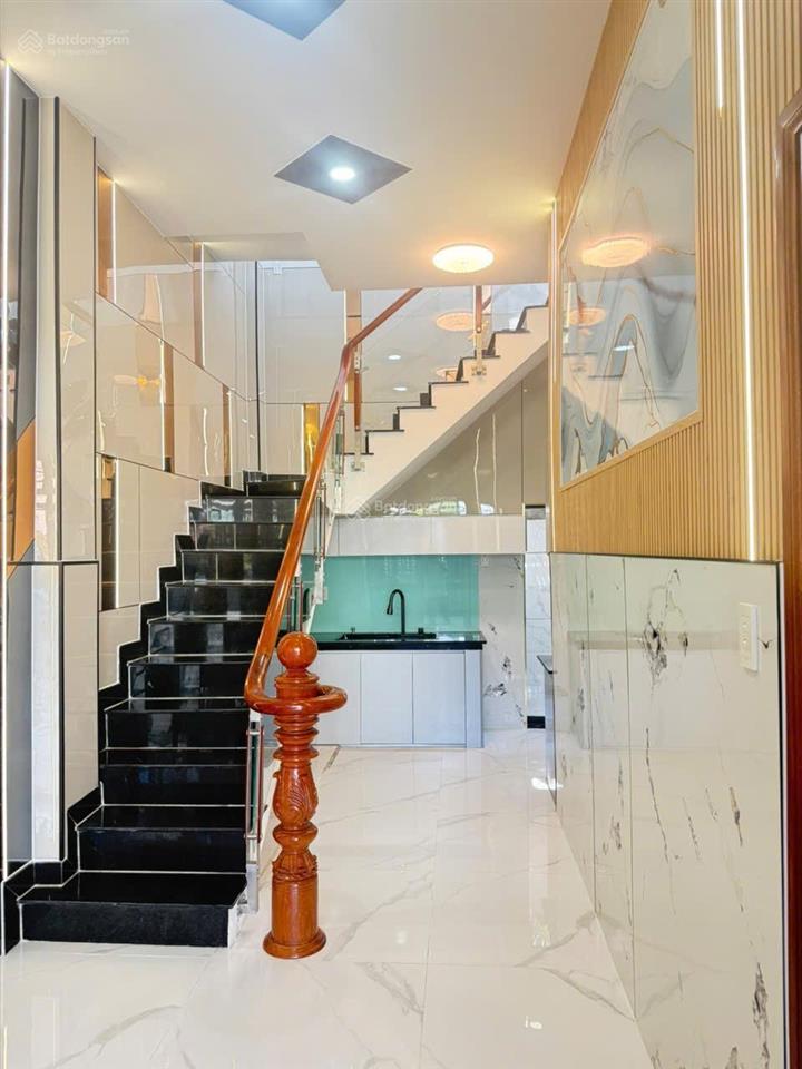 Bán căn nhà 124(9x13) ngay gần bệnh viện hạnh phúc, cách trung tâm sg 15p