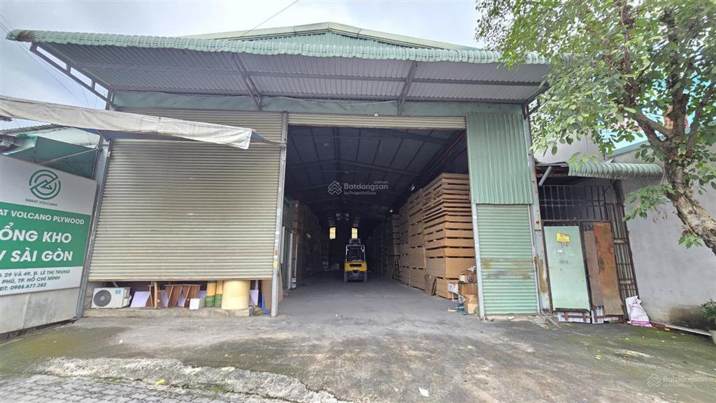 Bán kho 596,5m2 (14x42) mặt tiền đường nhựa, đang cho thuê có thu nhập 40tr/th