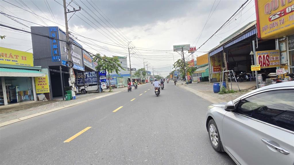 Bán kho 596,5m2 (14x42) mặt tiền đường nhựa, đang cho thuê có thu nhập 40tr/th