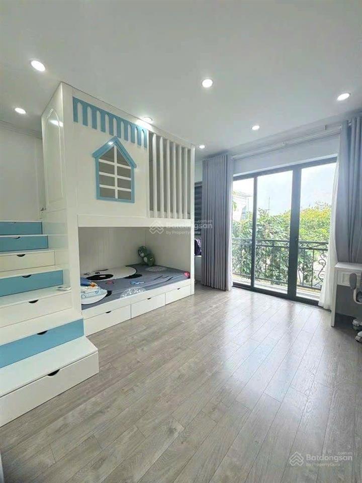 Nhà dân xây phúc lợi,dt74m.mt6m.loanh quanh 21 tỷ.ôtô tránh,vỉa hè.kinh doanh