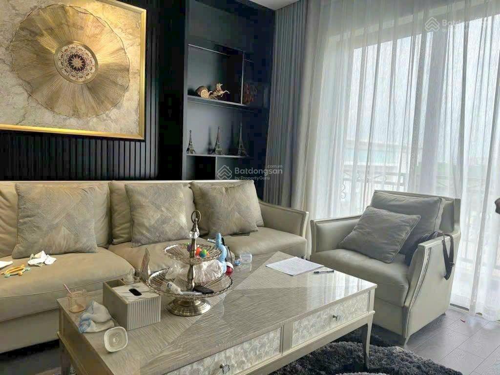 Nhà dân xây phúc lợi,dt74m.mt6m.loanh quanh 21 tỷ.ôtô tránh,vỉa hè.kinh doanh