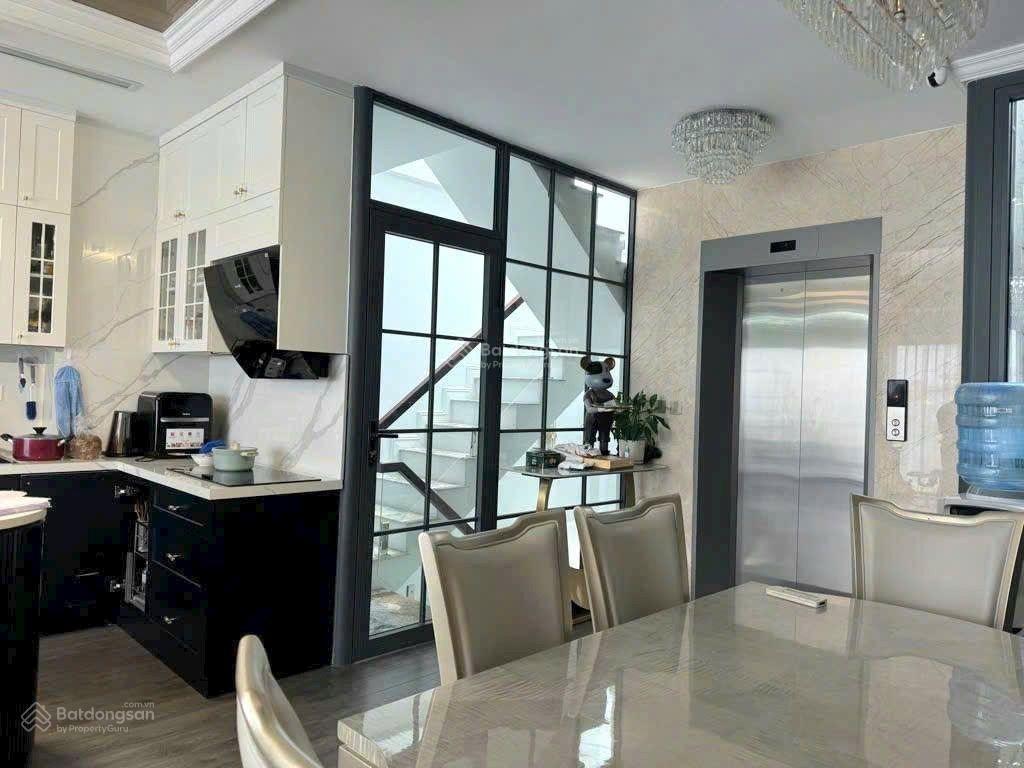 Nhà dân xây phúc lợi,dt74m.mt6m.loanh quanh 21 tỷ.ôtô tránh,vỉa hè.kinh doanh