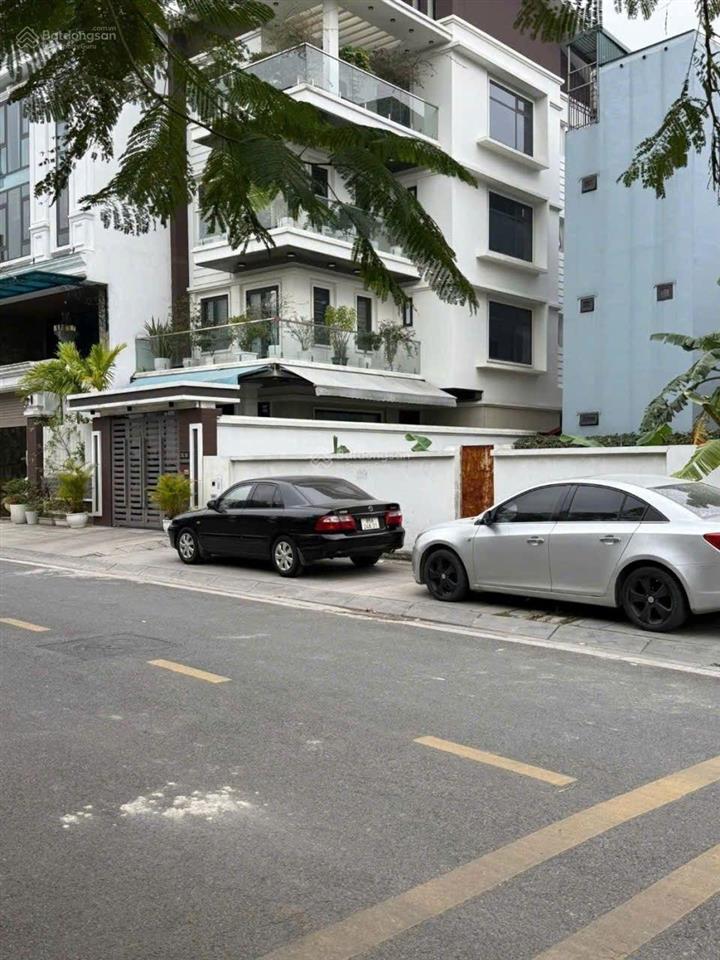 Đất đấu giá đặng vũ hỷ, thượng thanh, long biên. khu vip. dt 112m2. giá 305 triệu/m²