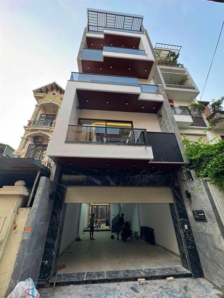 Bán nhà xây mới ngô gia tự,ôtô tránh thông các hướng.điện tích 110m. mặt tiền 5m. giá 23.8 tỷ.