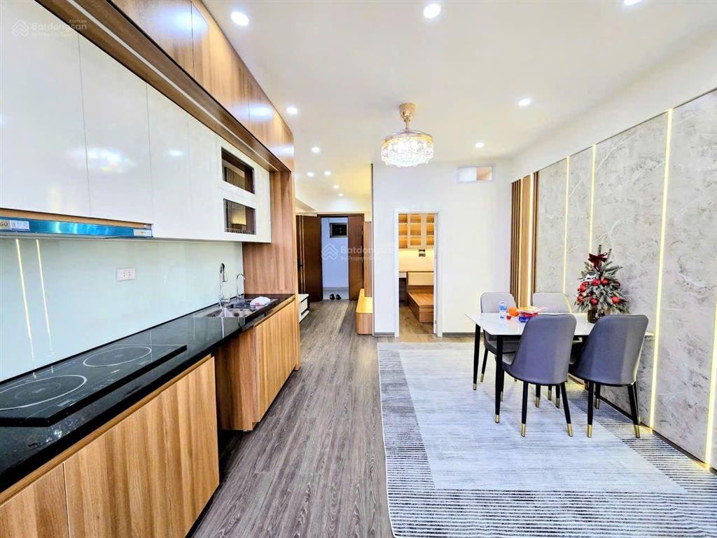 Bán căn hộ chung cư khu đô thị việt hưng,cạnh công viên long biên. diện tích 80m. 3 ngủ.2 vệ sinh.