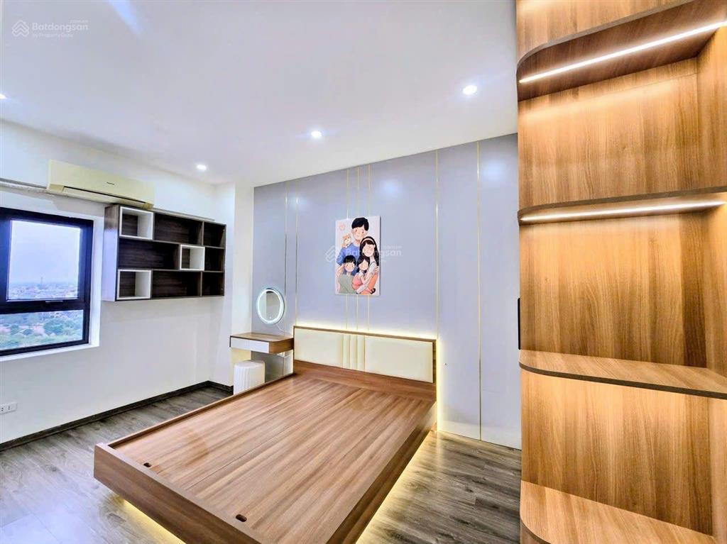 Bán căn hộ chung cư khu đô thị việt hưng,cạnh công viên long biên. diện tích 80m. 3 ngủ.2 vệ sinh.
