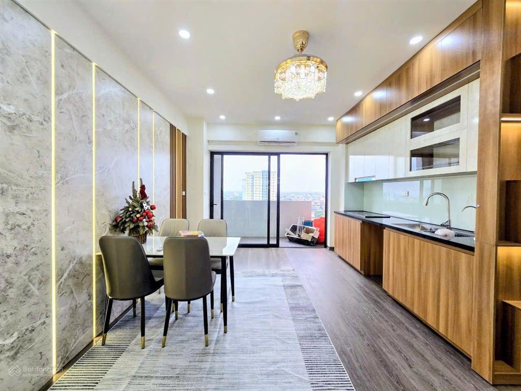 Bán căn hộ chung cư khu đô thị việt hưng,cạnh công viên long biên. diện tích 80m. 3 ngủ.2 vệ sinh.