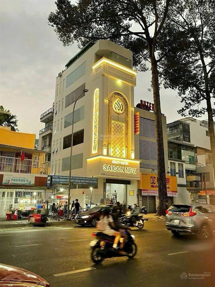 Bán tòa nhà mt hai bà trưng  dt 20x35m. cn 700m2 hầm + 10 lầu  hđt 1.8 tỷ/tháng  giá 189 tỷ