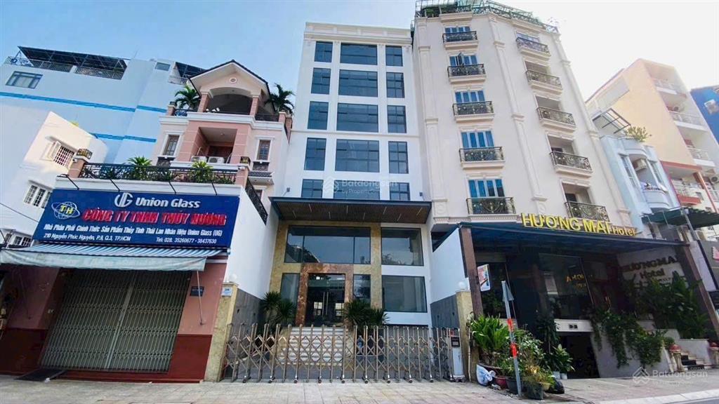 Bán tòa nhà mt hai bà trưng  dt 20x35m. cn 700m2 hầm + 10 lầu  hđt 1.8 tỷ/tháng  giá 189 tỷ