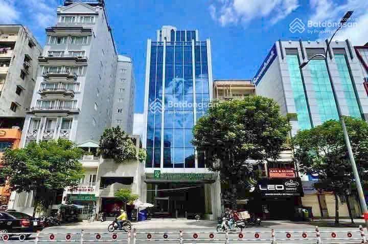 Bán nhà 2mt huỳnh văn bánh p.11 phú nhuận. dt 7.5x18m, 4 tầng, giá 39 tỷ, hđt 100tr/tháng
