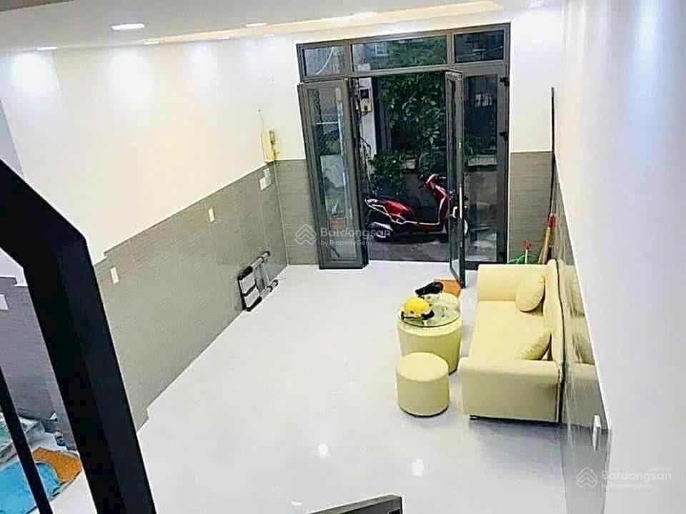 Bán nhà hẻm lê văn sỹ, tặng full nội thất