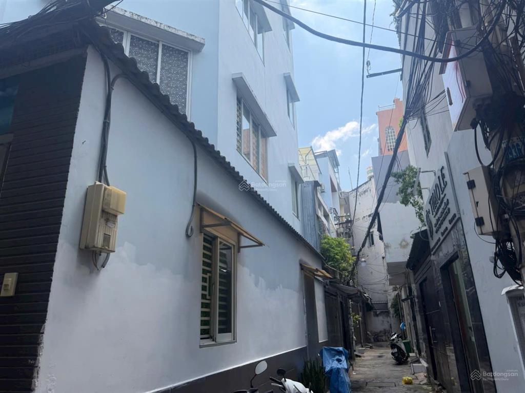 Bán nhà hẻm lê văn sỹ, tặng full nội thất