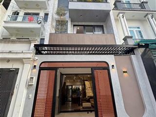 Nhà 4 lầu 5x20m ngay hà huy giáp . nội thất full hiện đại sang trọng. sổ riêng hoàn công