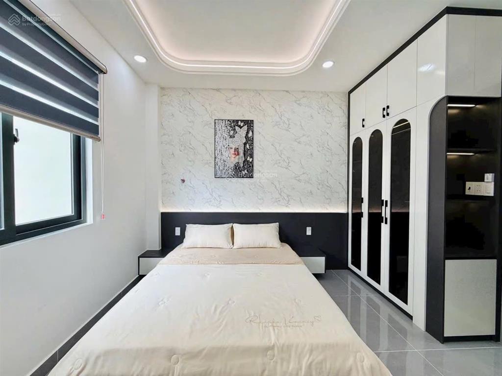 Giảm 200tr nhà mới xây 1 trệt 1 lửng 3 lầu