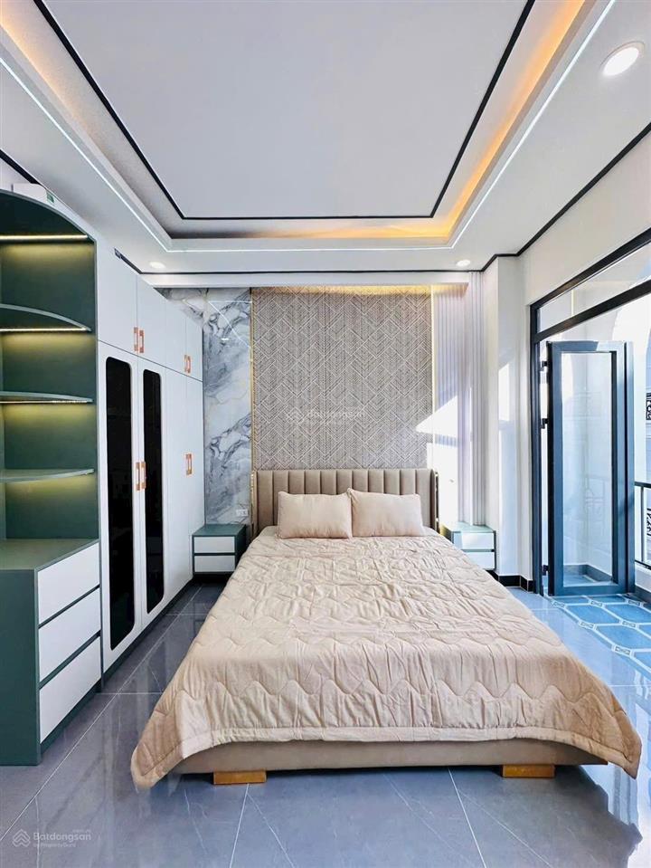 Nhà 3 lầu 5 phòng ngủ mới keng, khu điện âm, đồng bộ, sổ sẵn nhận nhà ở ngay.  0932 130 ***