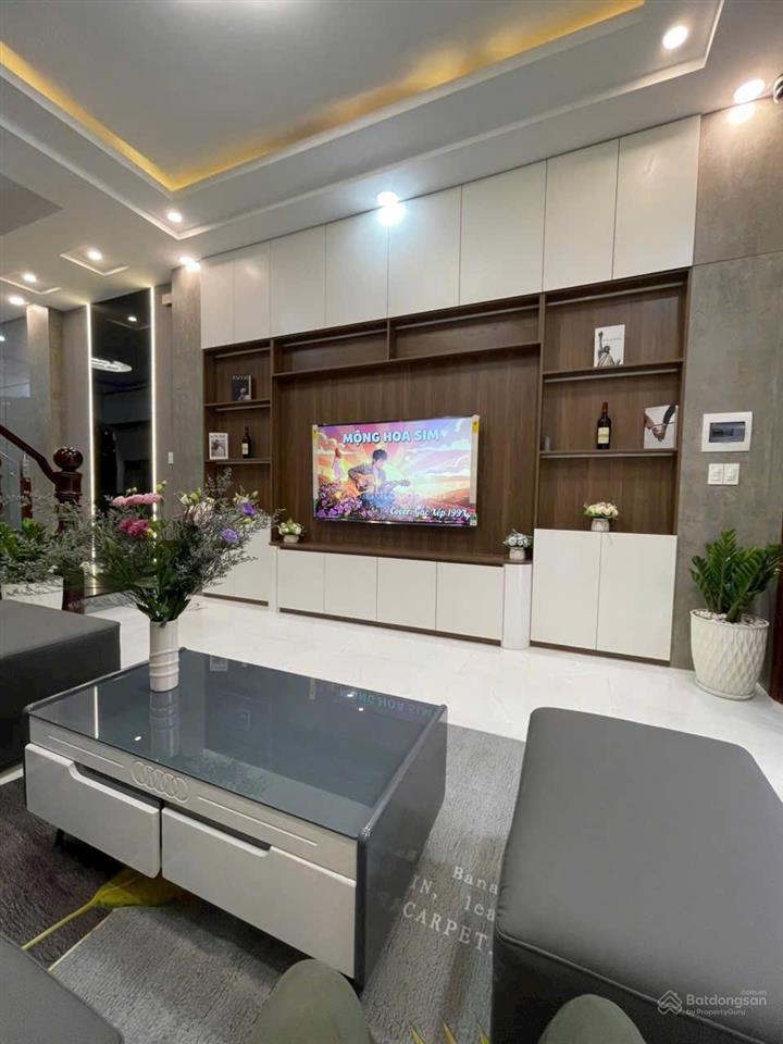Nhà phố 3 lầu quận 12 hẻm xe hơi 7m gần hà huy giáp full nội thất cao cấp