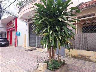 Bán nhà lô góc mặt tiền nguyễn thị minh khai ngang 9,3m. dt 120m2. chỉ 182tr/m2