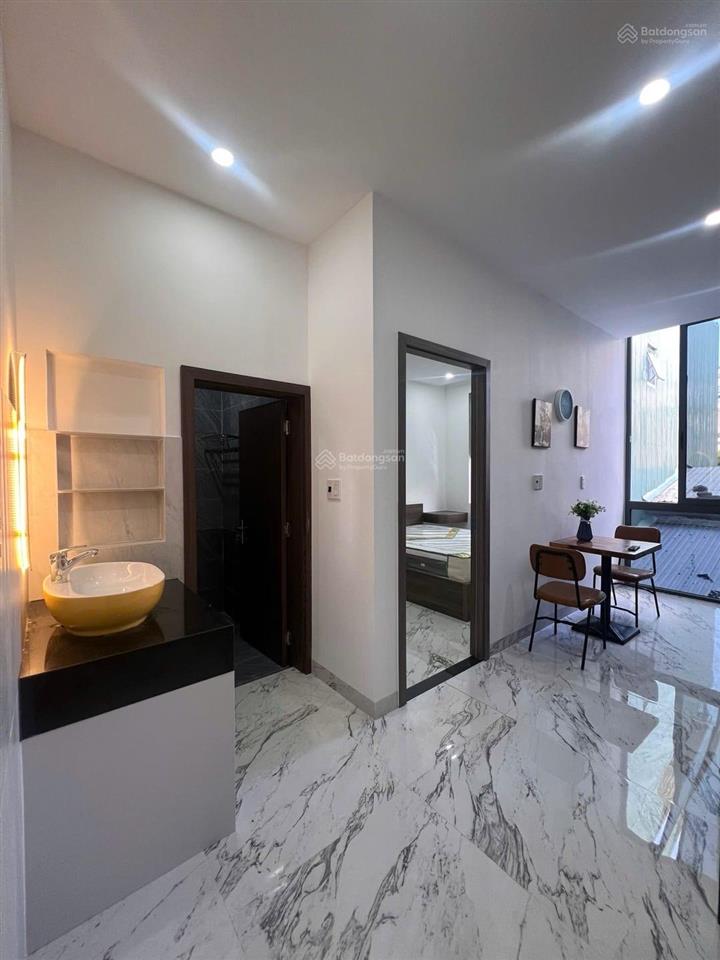 Bán đất tặng nhà 3 tầng kiệt ô tô hồ xuân hương, cách đường chính 20m, cách biển chỉ 500m.