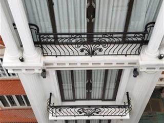 Tuyệt phẩm duplex bồ đề ,trung tâm quận long biên. ngay hồ 2 bồ đề. 80m2, 7 tầng thang máy,giá tốt.