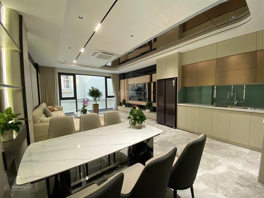 Bán nhà nguyễn văn cừ,gia thuỵ,bồ đề.ngõ thông,ô tô,thang máy,full nội thất. 50m2 ,tầm 16 tỷ.
