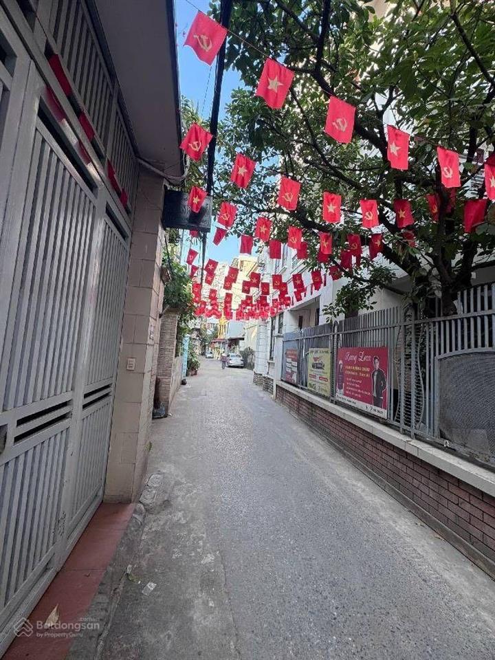 Bán đất tặng nhà phố bồ đề,ô tô vào nhà,dt100m2,mt 5,5m.ngõ thông hồng tiến,giá tốt đầu tư.