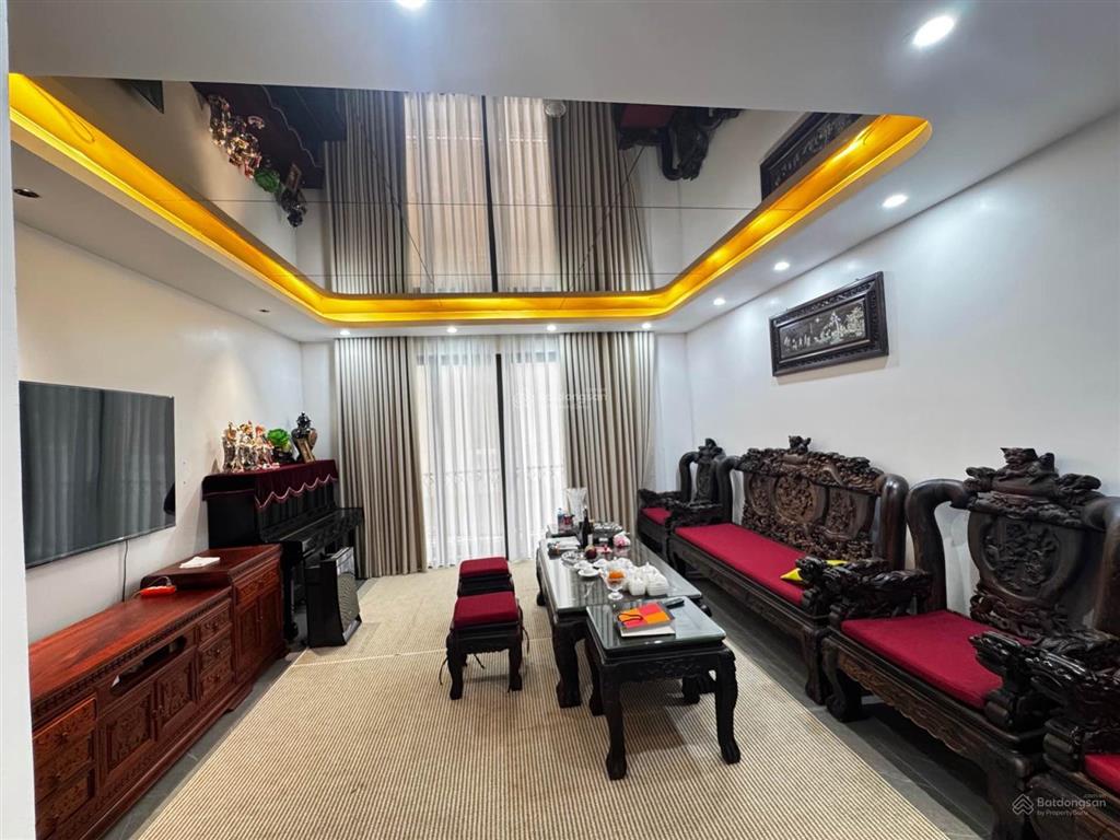 Nhà đẹp,dân xây nguyễn văn cừ,gia thụy,long biên.dt 75m2 x 7 tầng thang máy,ô tô tránh.chào 27 t.ỷ