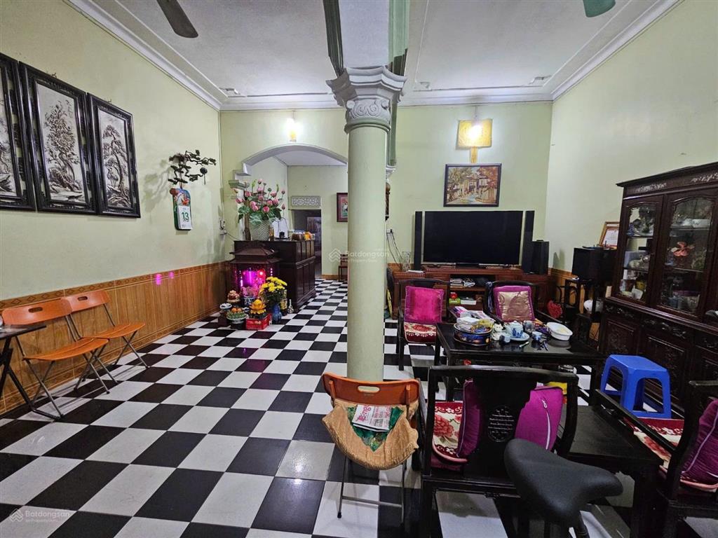 Tính giá đất, tặng biệt thự 3 tầng, nguyễn văn cừ, long biên. dt 151m2,ô tô tránh kinh doanh,giá đt
