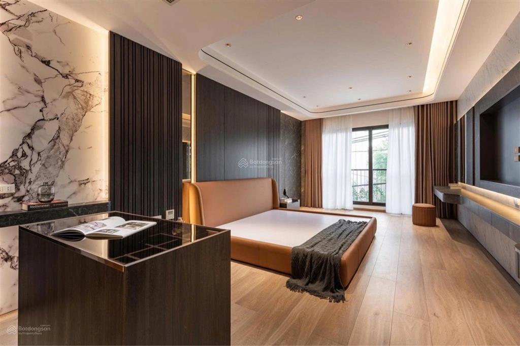 Bán nhà tđc long biên, 8 tầng thang máy, vỉa hè ô tô tránh. dt 80m², giá tốt đầu tư.