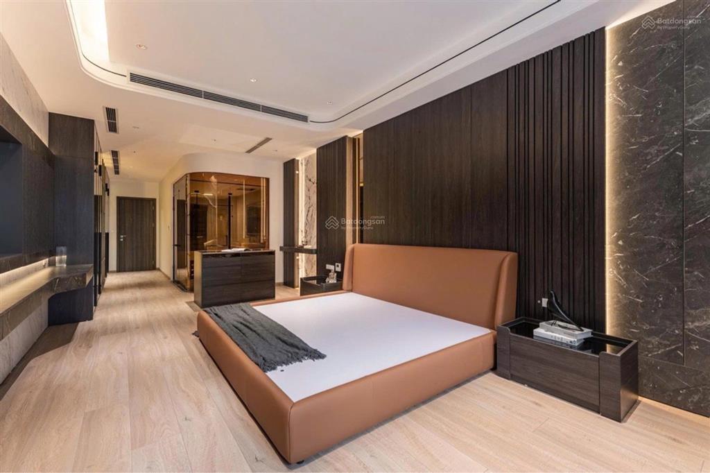 Bán nhà tđc long biên, 8 tầng thang máy, vỉa hè ô tô tránh. dt 80m², giá tốt đầu tư.